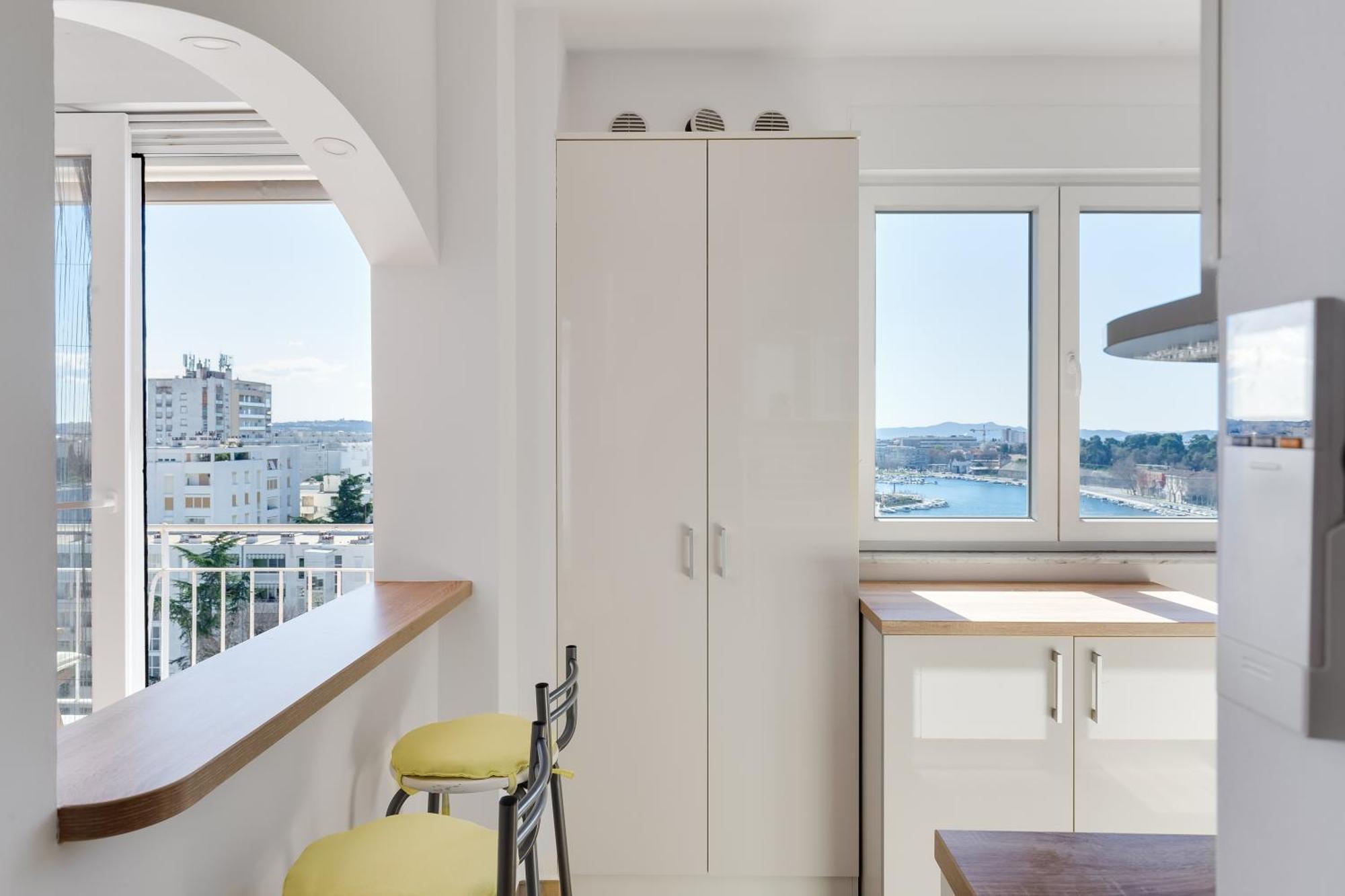 To-do Bridge Center Sea View